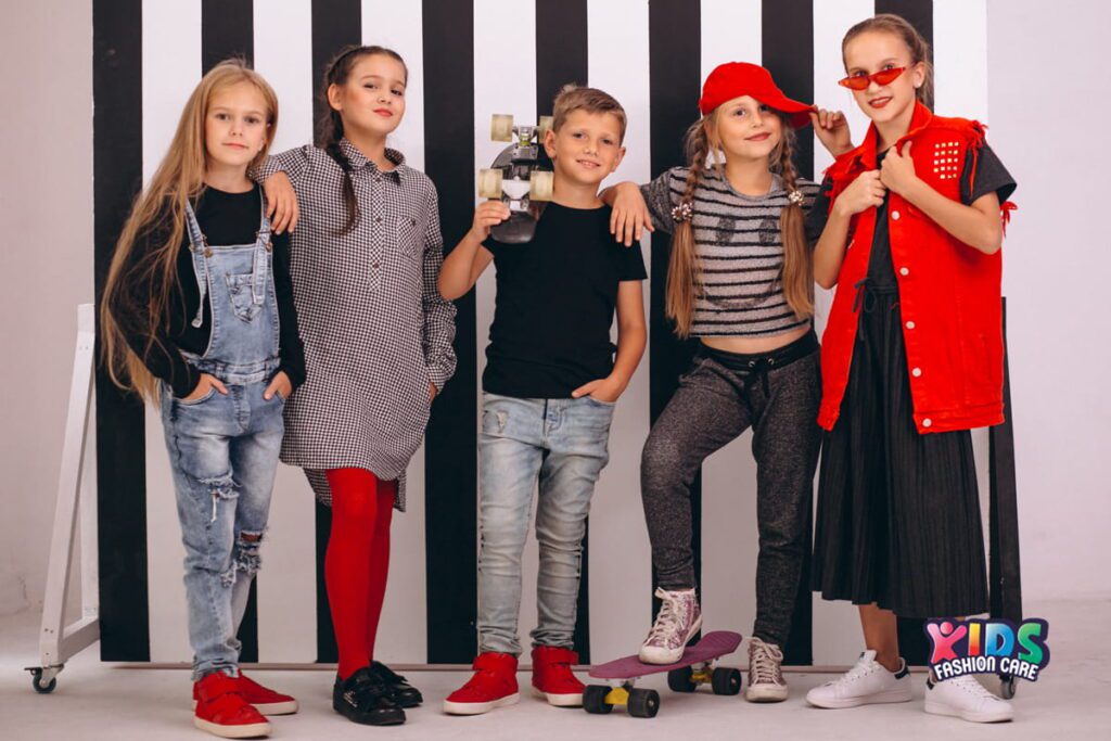 Family Photoshoot Clothing Ideas - How to Dress for Stunning Photos 5 Best Clothing Styles for Family Photoshoots